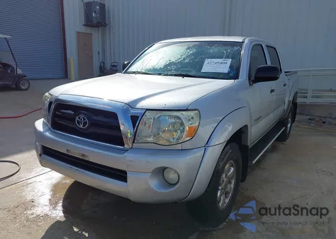 2008 Toyota Tacoma Prerunner V6 z USA, uszkodzony, nr VIN 3TMJU62N68M066131